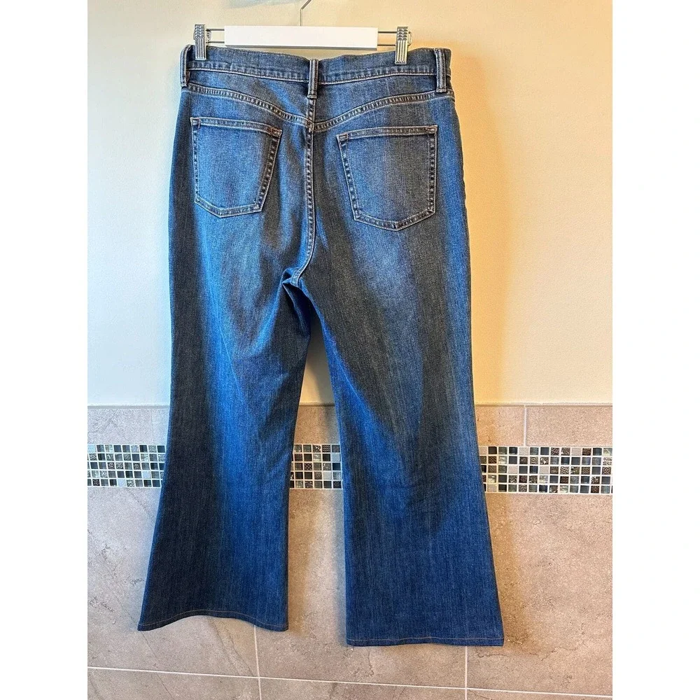VINCE Distressed Wide Leg Flare Blue Jeans SZ 31 NWOT - Picture 3 of 5